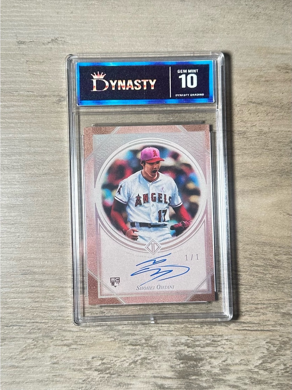 Shohei Ohtani Signed Rookie 2018 Topps #TA-SO24 1/2 Gem Mint 10 Novelty Card.